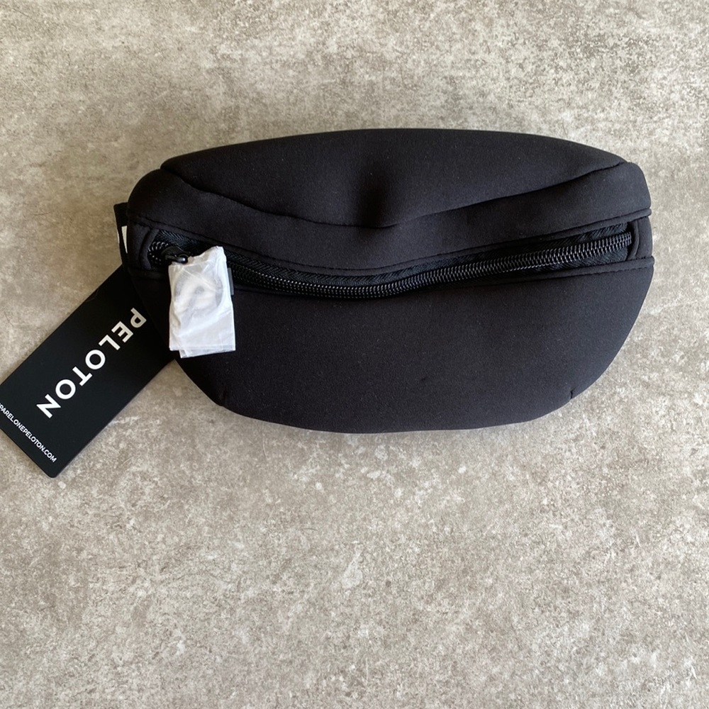 Peloton Apparel FALL 20 Belt Bag Brand new